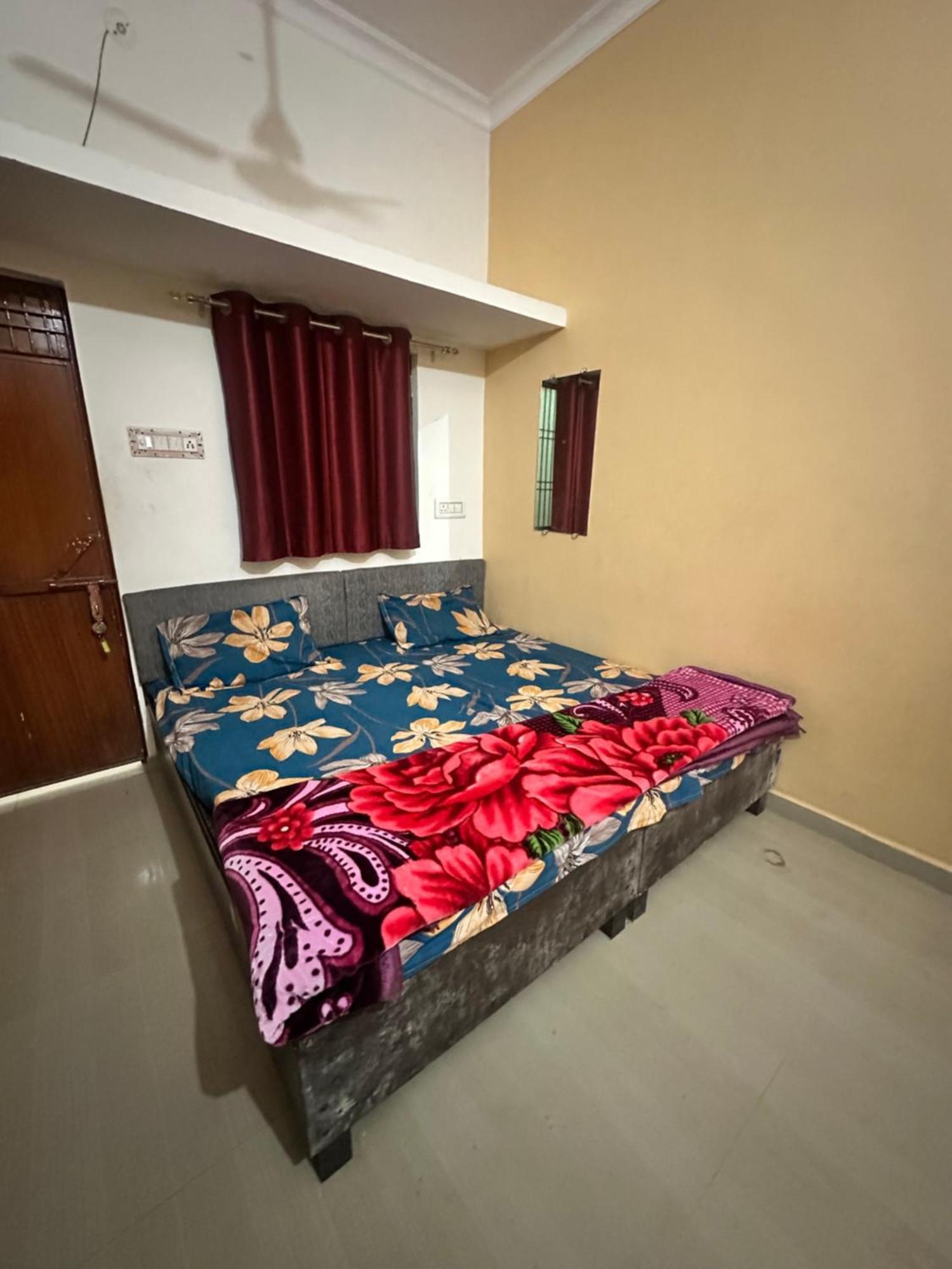 Khatu Shyam Guest House Ayodhya Exterior foto